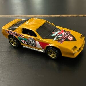 Vintage Hot Wheels 1983 Gold Camaro Z28 Mexico #5